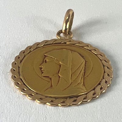 Pendentif Or 18k 750 Mls. Médaille Vierge Macarena 27 X 20 MM 2,90