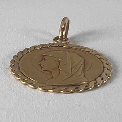 Pendentif médaille religieuse couleur or émail noir AVE MARIA bijou
