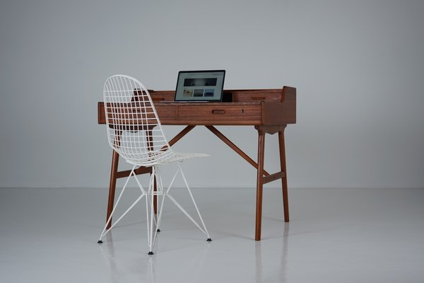 Danish Model 64 Desk in Teak by Arne Wahl Iversen for Vinde