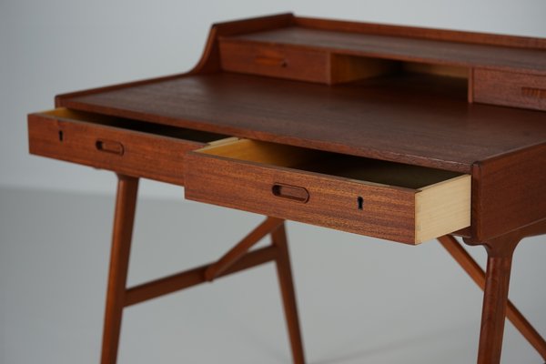 Danish Model 64 Desk in Teak by Arne Wahl Iversen for Vinde