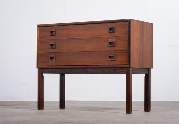 Danish Mid-Century Rosewood Chest of Drawers, 1960s for sale at Pamono