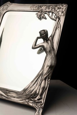 【天使と薔薇のミラー】【シルバープレート】Art Nouveau Art Nouveau Mirror with Female Figure and Floral Decoration from