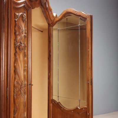 Armoire Ancienne Style Baroque Bois Peint Italie du XIXe Siècle Armoire Ancienne Style Baroque Bois Peint Italie du XIXe Siècle