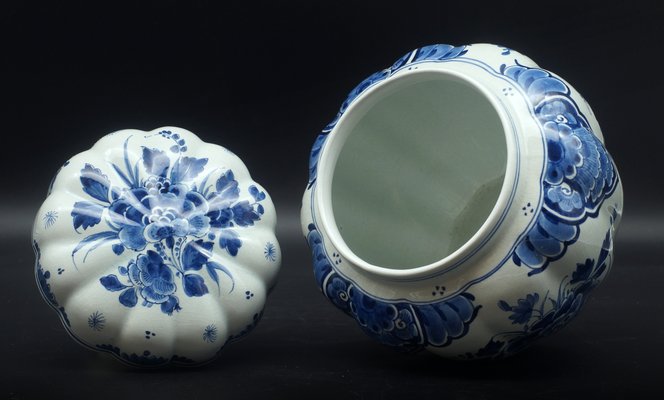 Vintage Porcelin Lidded Tobacco Jar with Flowers from Royal Delft, 1928 for  sale at Pamono