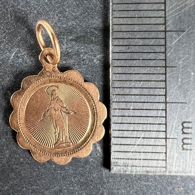Beau pendentif médaille de la Vierge Marie antique signé