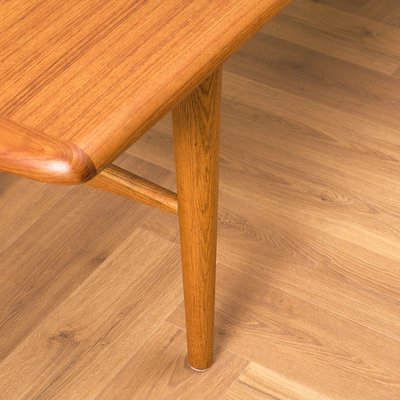Tavolino da caffè in teak e quercia, Svezia, 1950 in vendita su