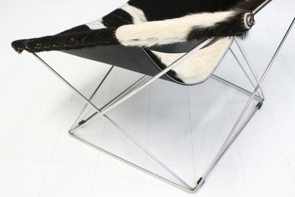 F675 Butterfly Chair in Cowhide by Pierre Paulin for Artifort for