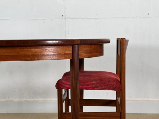 Round Extendable Dining Table from G-Plan, 1960 for sale at Pamono