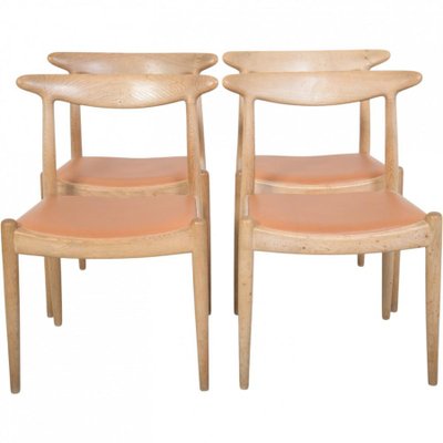 Hans J Wegner