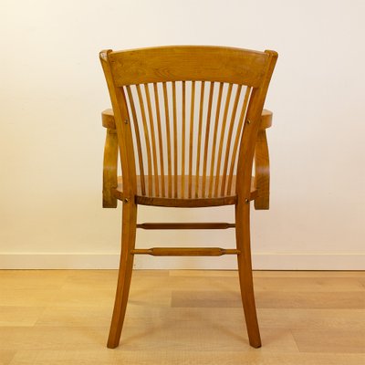 Schreibtischstuhl aus Eiche, Spanien, 1940er bei Pamono kaufen