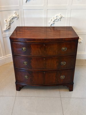 Antique Georgian Style Bow Front Chest of Drawers in Figured