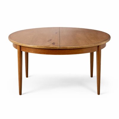 Vintage Round Extending Dining Table in Teak from G-Plan for sale