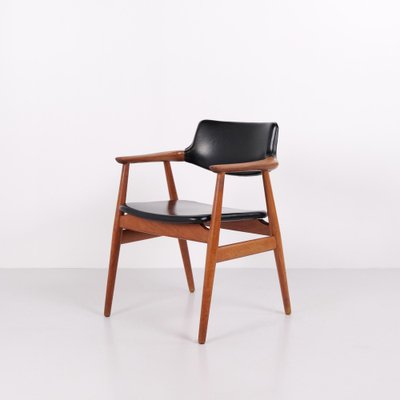 TEAK & LEATHER DINIG CHAIR① Model GM11 Dining Chairs in Teak & Black Leather attributed to
