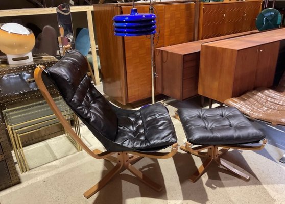 Set of Mid-Century Falcon Lounge Chair and Ottoman by Sigurd