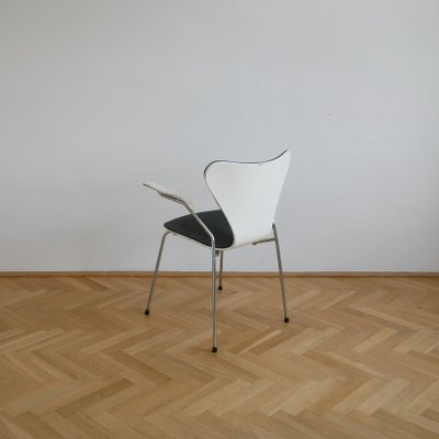 Series 7 Armchair by Arne Jacobsen for Fritz Hansen, 1967 for sale