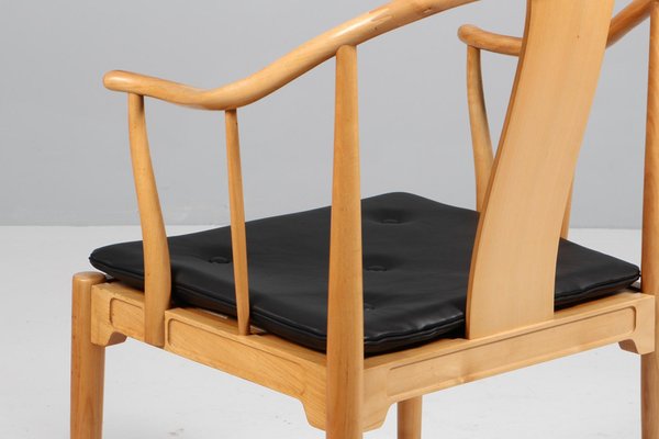 Chinese Chair by Hans J. Wegner for Fritz Hansen for sale at Pamono