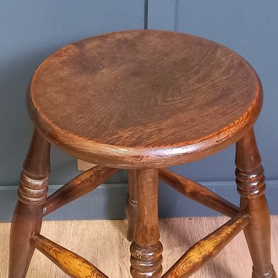 Antique Windsor Stool, 1700s for sale at Pamono