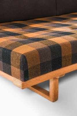 Model 4311/4312 Daybed in Upholstered Oak attributed to Børge