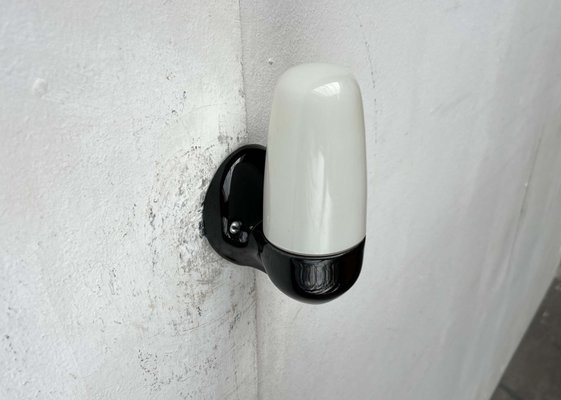 Mid-Century Modern German Ceramic 6067 Sconce by Wilhelm Wagenfeld