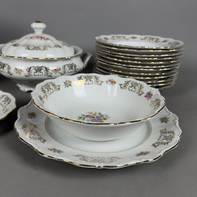 Geschirrservice aus Porzellan mit goldenen Blumen von Bavaria Theresia, 1960er, 39er Set bei Pamono kaufen