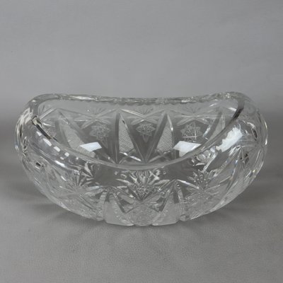 Ovale böhmische Vase aus Kristallglas, 1960er bei Pamono kaufen