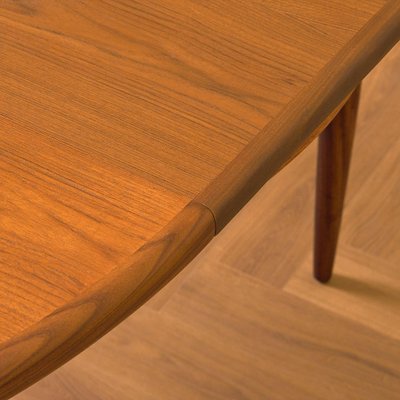 British Round Dining Table in Walnut and Teak from G-Plan, 1950
