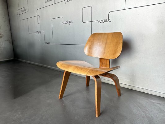 LCW Chair by Charles & Ray Eames for Herman Miller, 1940s for sale