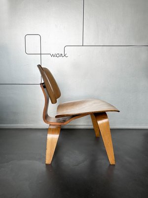LCW Chair by Charles & Ray Eames for Herman Miller, 1940s for sale