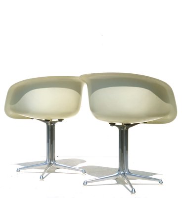 Shell Stuhle Von Charles Ray Eames Fur Herman Miller 1960er