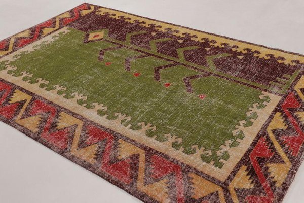 Vintage Turkish Rug with Rhythmic Geometric Motifs for sale at Pamono