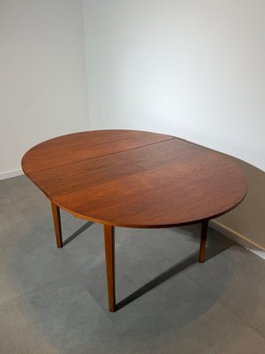 ダイニングテーブル G-PLAN g-plan Round Extension Table G-Plan Round Extendable Dining Table in Teak for sale at Pamono