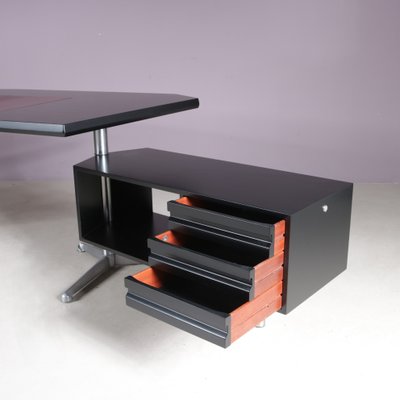 Desk by Osvaldo Borsani for Tecno, Milan, Italy, 1950s for sale at