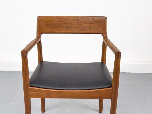 TEAK & LEATHER DINIG CHAIR② Danish Teak and Leather Armchair by J. Nørgaard for Nørgaards
