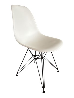 White DSR Chair by Charles & Ray Eames for Vitra, 2017 for sale at