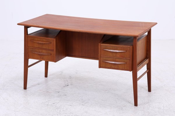 Vintage Teak Desk by Gunner Nielsen for Tibergaard, 1960s for sale