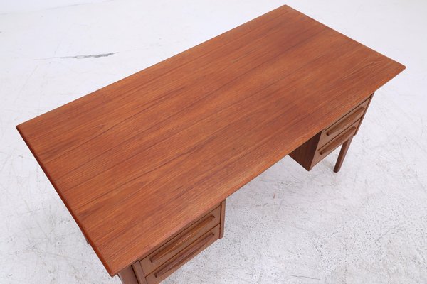Vintage Teak Desk by Gunner Nielsen for Tibergaard, 1960s for sale