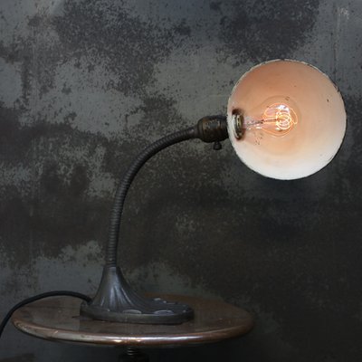 Industrial American Cast Iron Desk Light for sale at Pamono