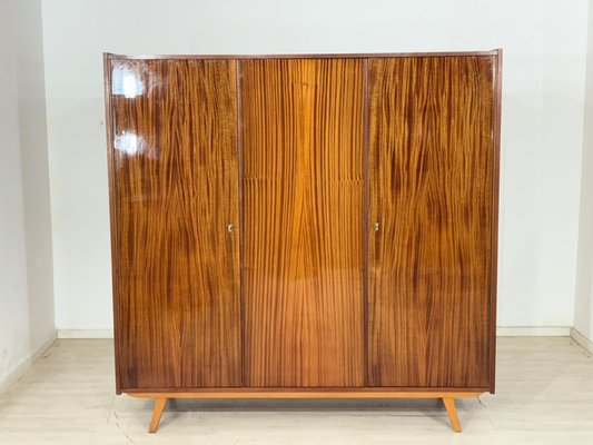 Mid-Century Linen Cupboard, 1960s for sale at Pamono