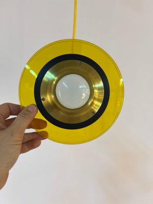 【希少】Olika LAMP_3BULB PENDANT 【イエロー】 Yellow Brass and Plastic Louvered Lamp, Denmark, 1970s for sale at