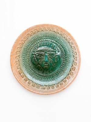 SAICIS Keragres Spezzano · Brutalist Wall Platter — view 1
