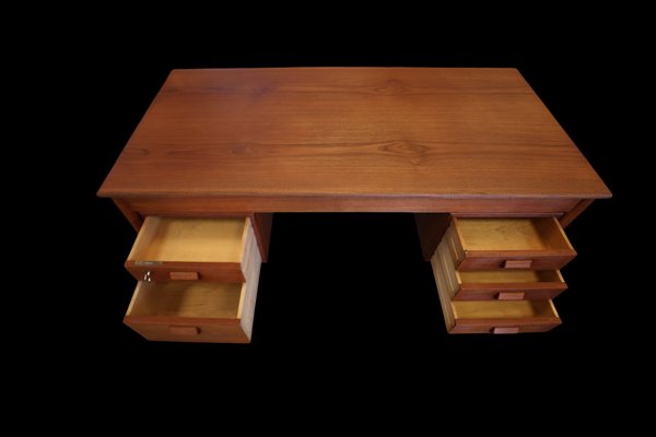 Teak Desk by Børge Mogensen for Søborg Møbelfabrik, Denmark, 1960s