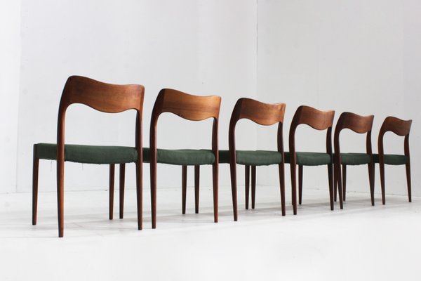 Vintage Danish Model 71 Dining Room Chairs by Niels Moller for
