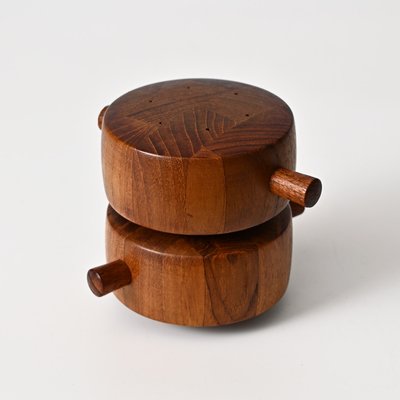 Salt＆pepper shaker danish design1960s Danish Teak Pepper Mill and Salt Shaker by Jens Harald Quistgaard