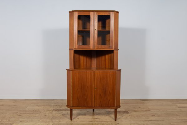 Mid-Century Modern Teak Eckschrank, Dänemark, 1960er bei Pamono kaufen