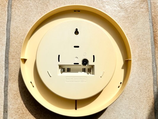Quartz Wall Clock Type Abk 31 No. 4781 in Plastic by Dietrich Lubs