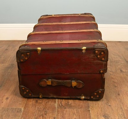 vintage suitcases steamer trunk luggage