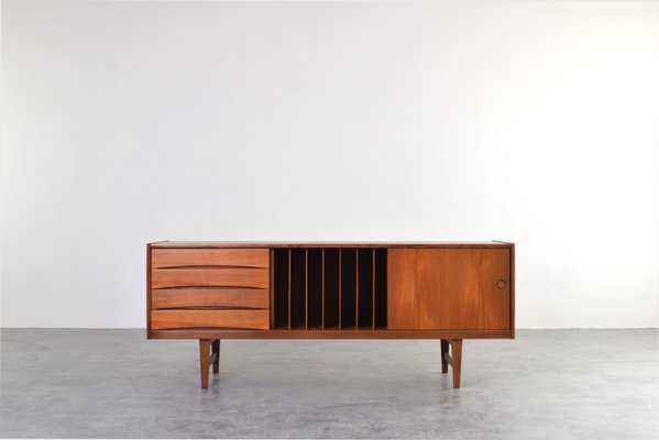Mid-Century Modern Teak Hi-Fi Sideboard von Erik Wørts für Ikea, 1960er bei Pamono kaufen