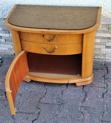 Mid-Century Kommode aus Eiche mit Schubladen, 1 Tür und getönter Glasscheibe, 1950er bei Pamono kaufen