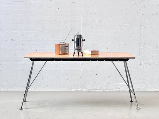 Tisch mit Metallgestell von Atelier Alinea bei Pamono kaufen