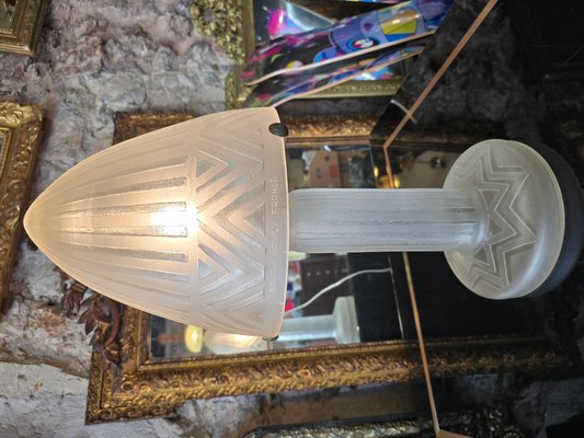 Französische Art Deco Mushroom Lampe aus Milchglas von Daum, 1930 bei Pamono kaufen